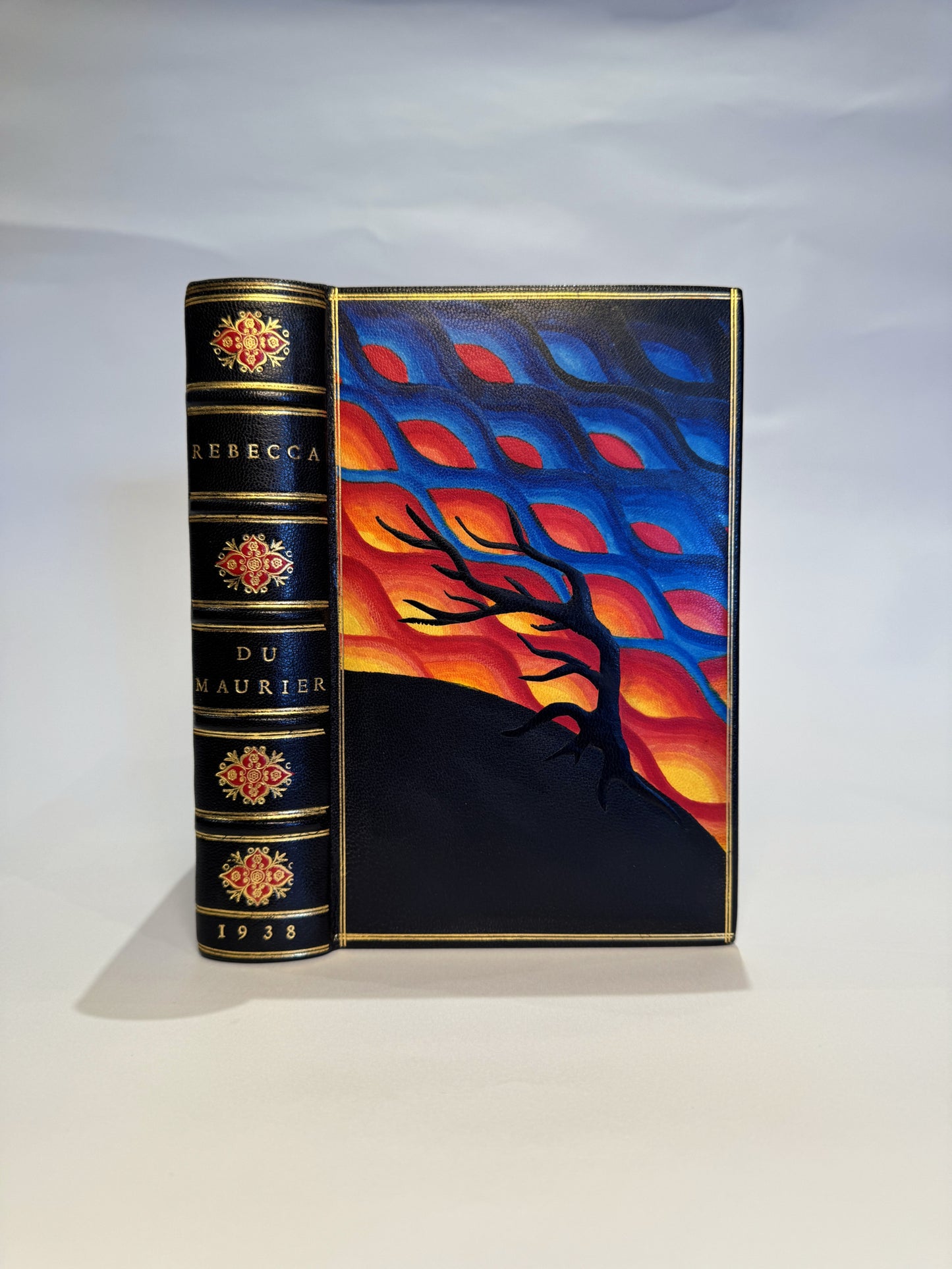 Rebecca by Daphne Du Maurier,
