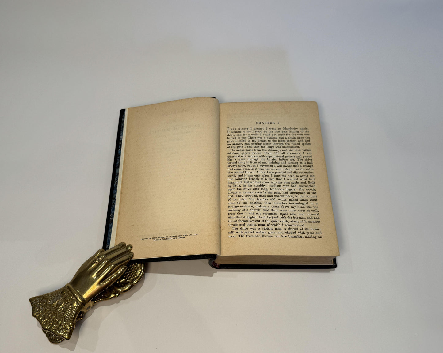 Rebecca by Daphne Du Maurier,