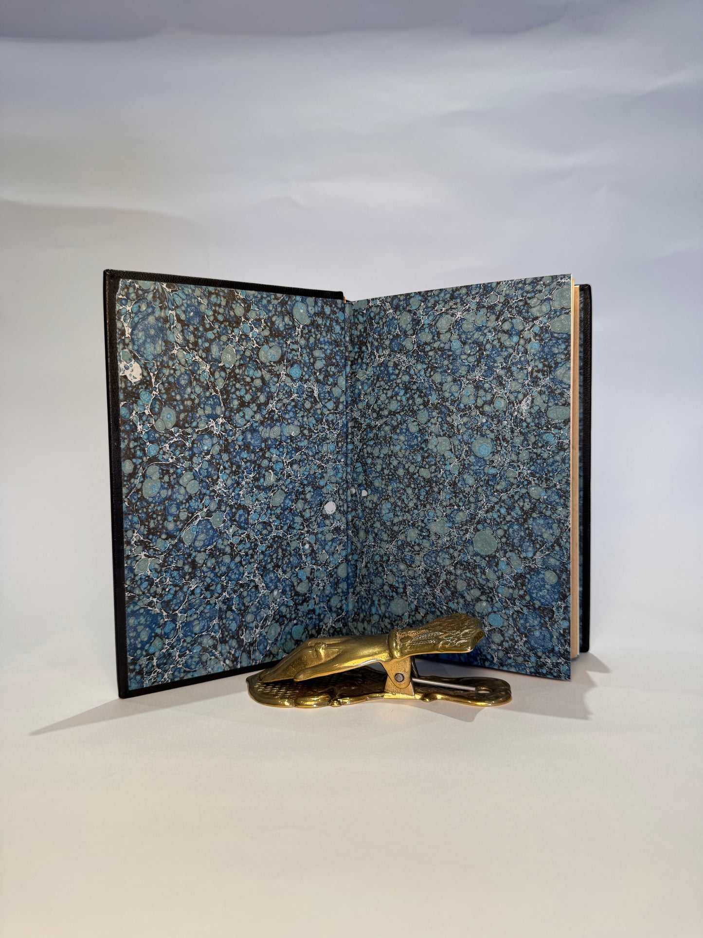 Rebecca by Daphne Du Maurier,