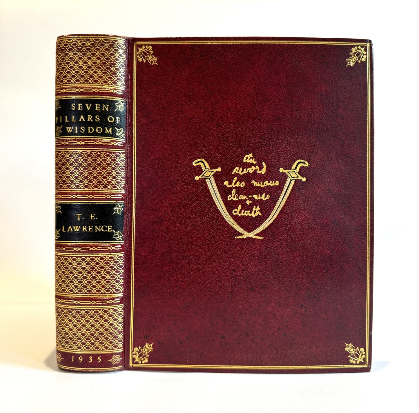 Seven Pillars of Wisdom by T.E Lawrence Signed by Field Marshall Claude Auckinleck