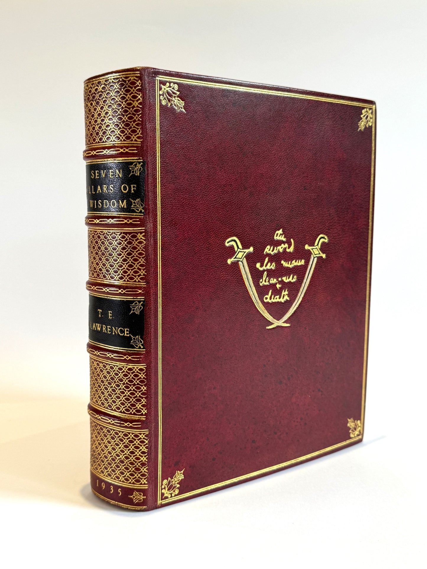Seven Pillars of Wisdom by T.E Lawrence Signed by Field Marshall Claude Auckinleck