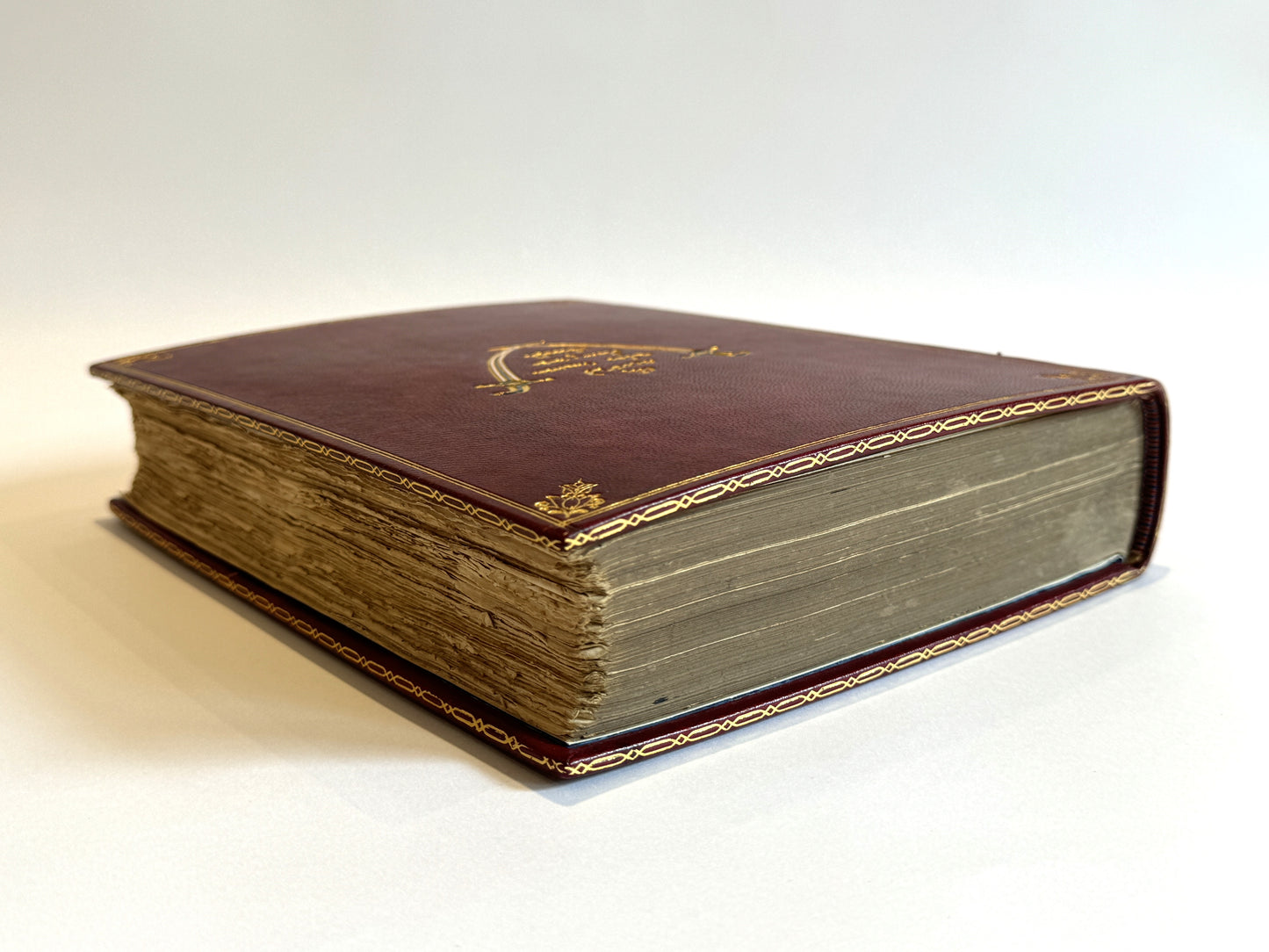 Seven Pillars of Wisdom by T.E Lawrence Signed by Field Marshall Claude Auckinleck