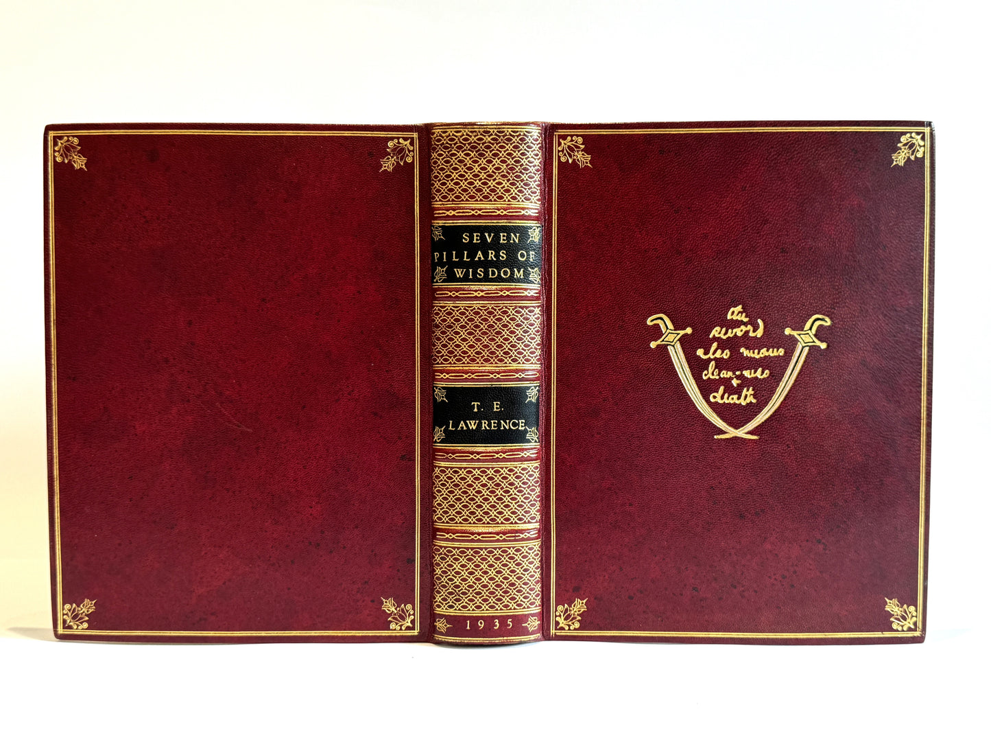 Seven Pillars of Wisdom by T.E Lawrence Signed by Field Marshall Claude Auckinleck