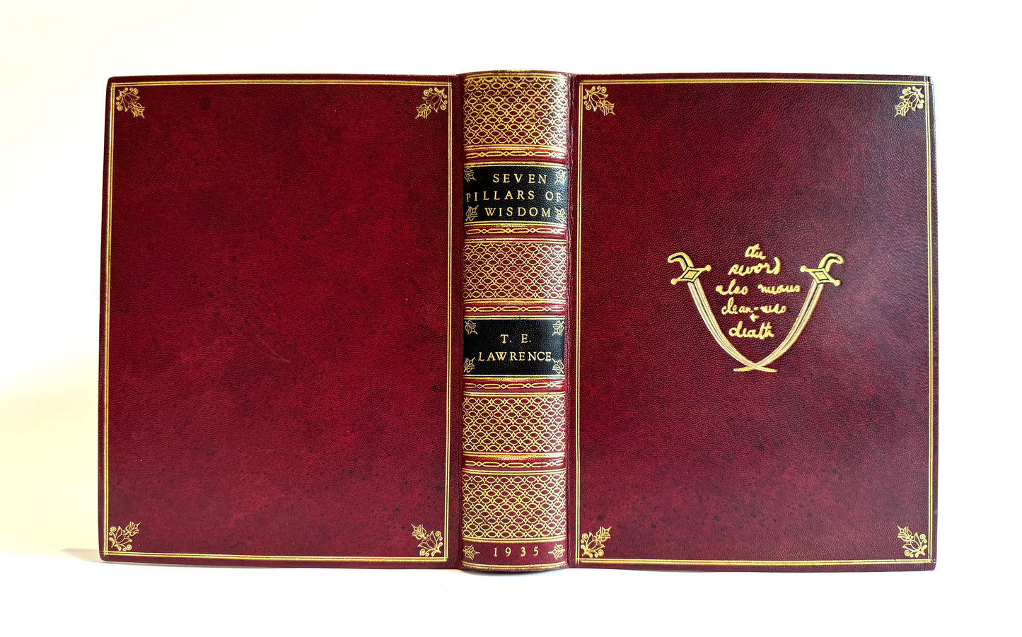 Seven Pillars of Wisdom by T.E Lawrence Signed by Field Marshall Claude Auckinleck