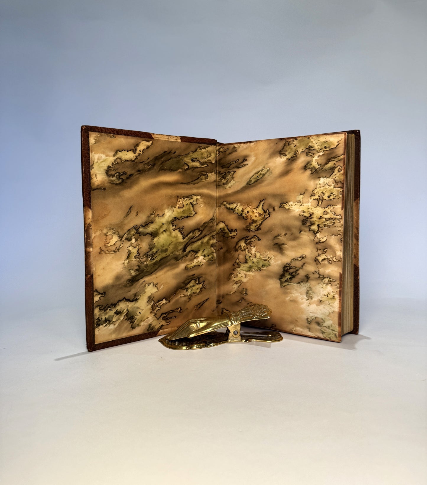 Happy England. As Painted by Helen Allingham, R.W.S. With Memoir and Descriptions by Marcus B. Huish, LL.B.