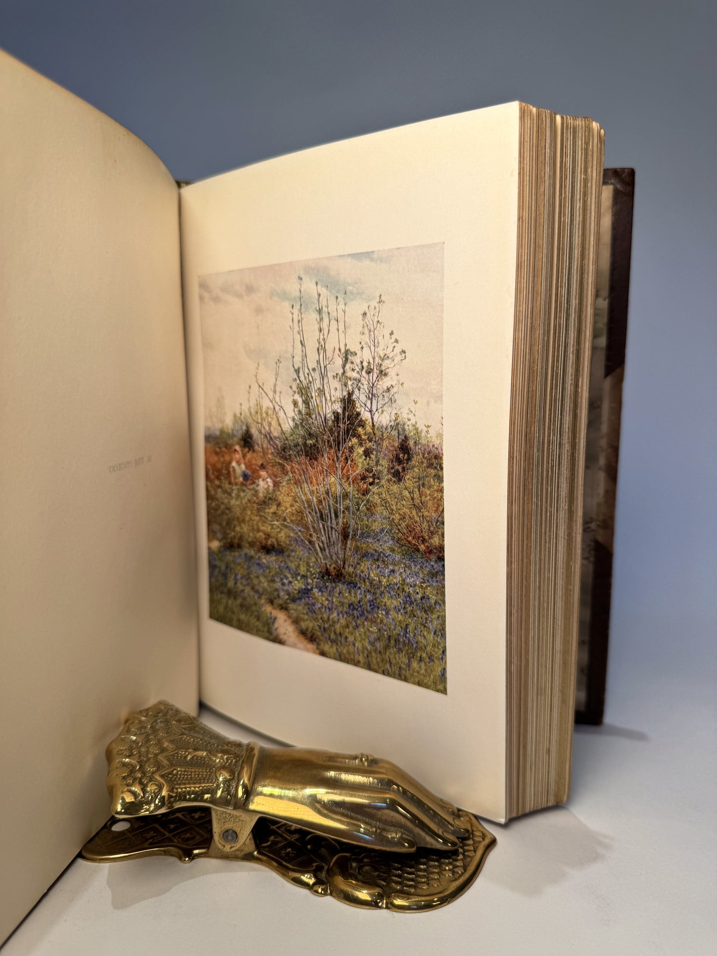 Happy England. As Painted by Helen Allingham, R.W.S. With Memoir and Descriptions by Marcus B. Huish, LL.B.