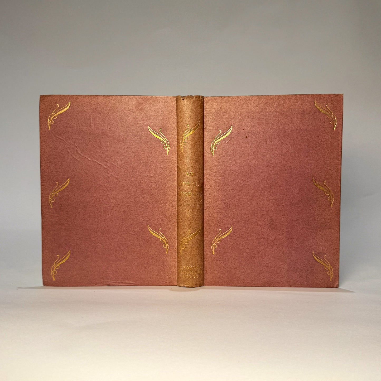An Ideal Husband. Oscar Wilde. First Edition, Trade Issue. Leonard Smithers & Co., London, 1899. Original Publisher’s Cloth